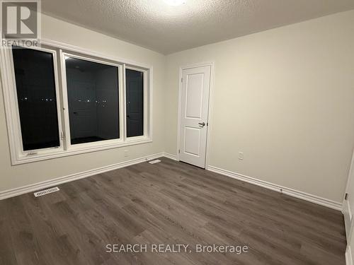 293 Lindsay Street N, Kawartha Lakes, ON - Indoor Photo Showing Other Room