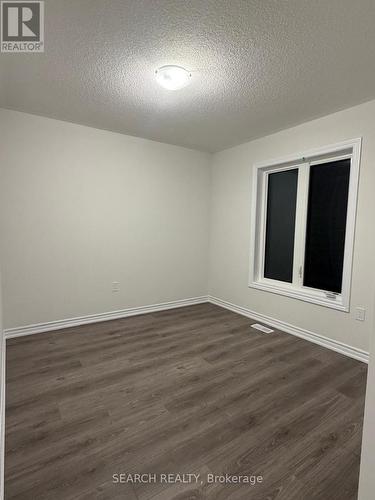 293 Lindsay Street N, Kawartha Lakes, ON - Indoor Photo Showing Other Room