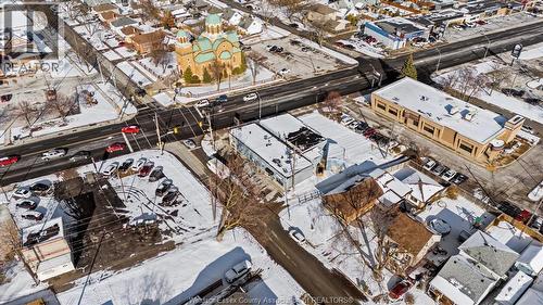 3315 Tecumseh Road East, Windsor, ON 