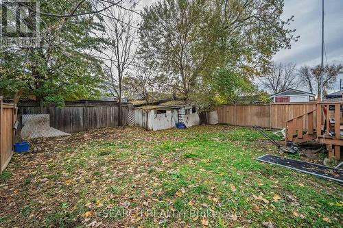 222 Walter Avenue N, Hamilton, ON - Outdoor With Backyard
