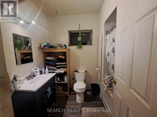 19 Coleman Street, Huron East, ON - Indoor Photo Showing Bathroom