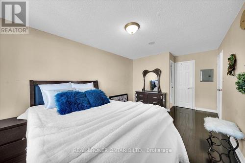 312 - 335 Rathburn Road W, Mississauga, ON - Indoor Photo Showing Bedroom