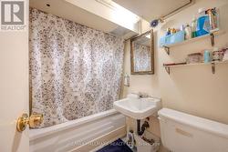 Basement 4pc Washroom - 