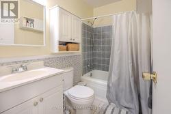 Main Floor 4pc Washroom - 