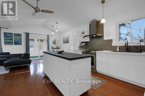 4165 Lloydtown-Aurora Road, King, ON - Indoor Photo Showing Kitchen