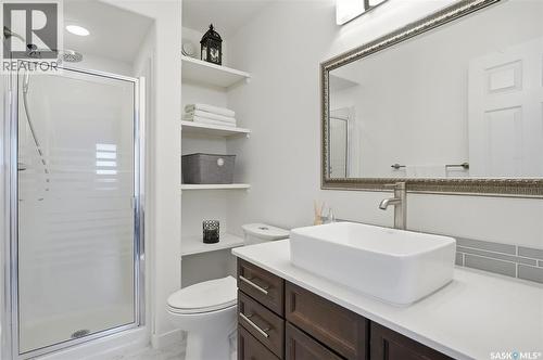 323 Hettle Cove, Saskatoon, SK - Indoor Photo Showing Bathroom