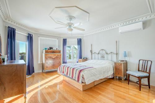 Primary bedroom - 6 Rue Des Hirondelles, Saint-Jean-Sur-Richelieu, QC - Indoor Photo Showing Bedroom
