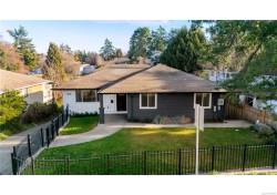 1021 Tillicum Rd  Esquimalt, BC V9A 2A2