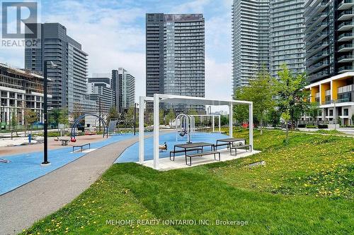 1608 - 95 Mcmahon Drive E, Toronto, ON - Outdoor