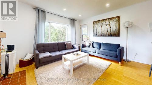 101 - 23 Dawson Drive, Collingwood, ON - Indoor Photo Showing Living Room