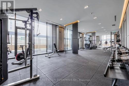 1401 - 501 Yonge Street, Toronto, ON - Indoor Photo Showing Gym Room