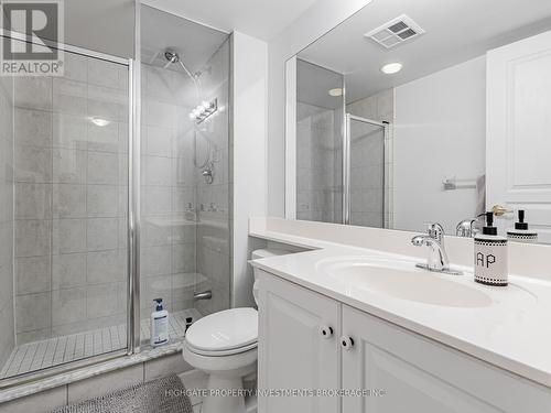 705 - 10 Delisle Avenue, Toronto, ON - Indoor Photo Showing Bathroom