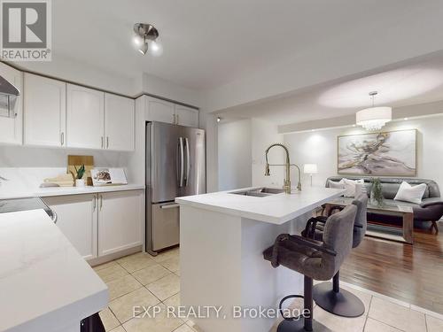 98 Lowther Avenue, Richmond Hill, ON - Indoor Photo Showing Kitchen