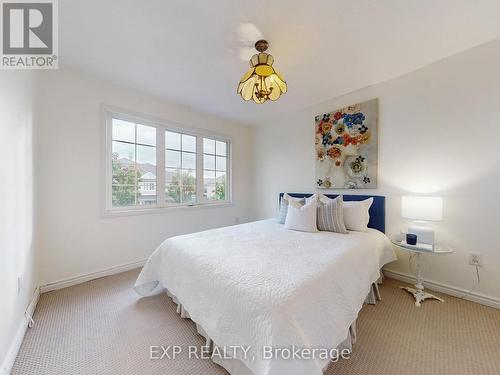 98 Lowther Avenue, Richmond Hill, ON - Indoor Photo Showing Bedroom