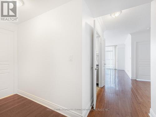 719 - 10 Delisle Avenue, Toronto, ON - Indoor Photo Showing Other Room