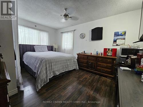 205 Lakeside Drive, North Bay (Birchaven), ON - Indoor Photo Showing Bedroom