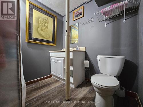 205 Lakeside Drive, North Bay (Birchaven), ON - Indoor Photo Showing Bathroom