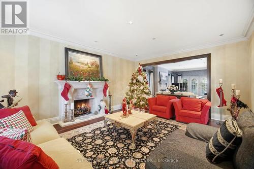 1080 Geran Crescent, Mississauga, ON - Indoor Photo Showing Living Room With Fireplace