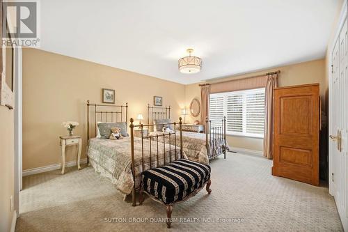 1080 Geran Crescent, Mississauga, ON - Indoor Photo Showing Bedroom