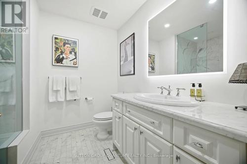 1080 Geran Crescent, Mississauga, ON - Indoor Photo Showing Bathroom