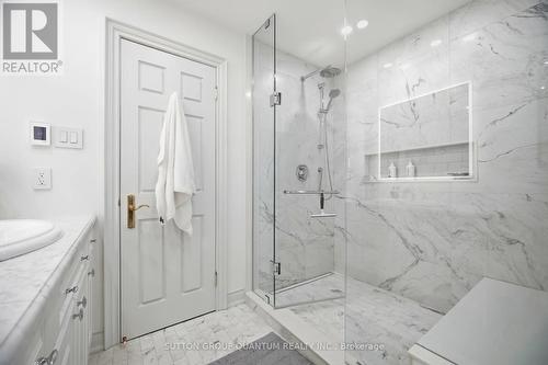 1080 Geran Crescent, Mississauga, ON - Indoor Photo Showing Bathroom