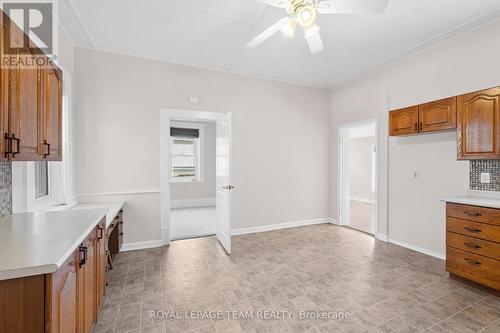 5584 Manotick Main Street, Ottawa, ON - Indoor Photo Showing Kitchen