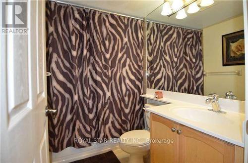 2616 - 700 Humberwood Boulevard, Toronto, ON - Indoor Photo Showing Bathroom