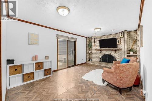 10615 Keating Crescent, Windsor, ON - Indoor With Fireplace