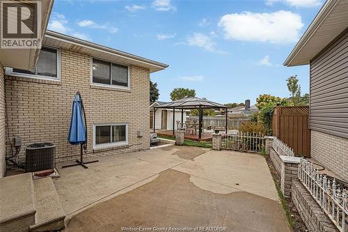 10615 Keating Crescent, Windsor, ON - Outdoor With Exterior