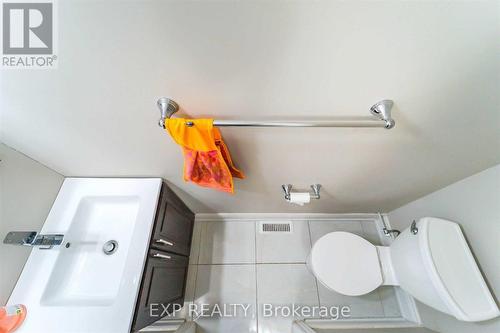 7 Hollyhedge Court, Brampton, ON - Indoor Photo Showing Bathroom