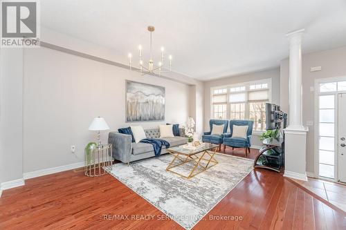 3027 Richview Boulevard, Oakville, ON - Indoor Photo Showing Living Room