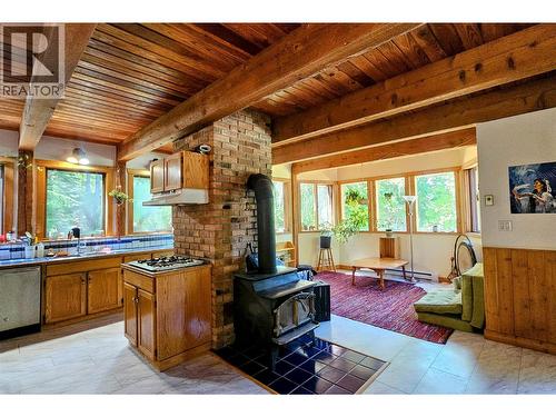 8496 B Procter Road E, Procter, BC - Indoor Photo Showing Kitchen With Double Sink
