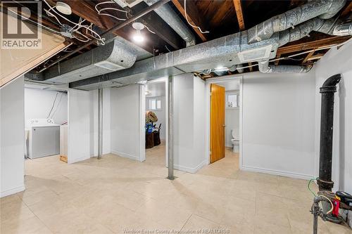 1097 Moy Avenue, Windsor, ON - Indoor Photo Showing Basement