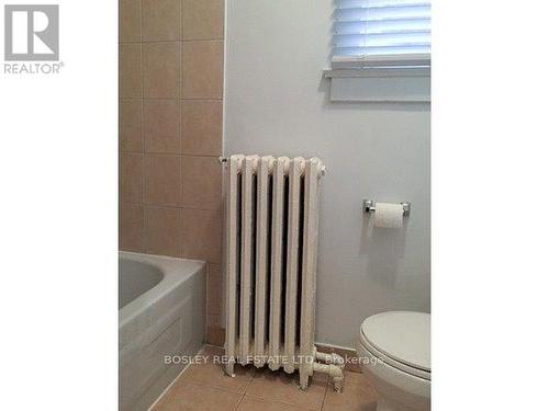 4 - 451 Parliament Street, Toronto, ON - Indoor Photo Showing Bathroom