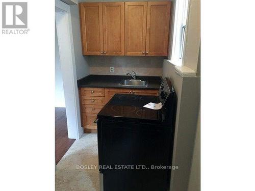 4 - 451 Parliament Street, Toronto, ON - Indoor Photo Showing Kitchen