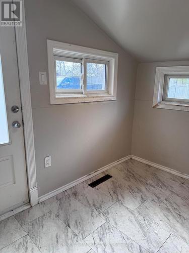 202 Nassau Street, Oshawa, ON - Indoor Photo Showing Other Room