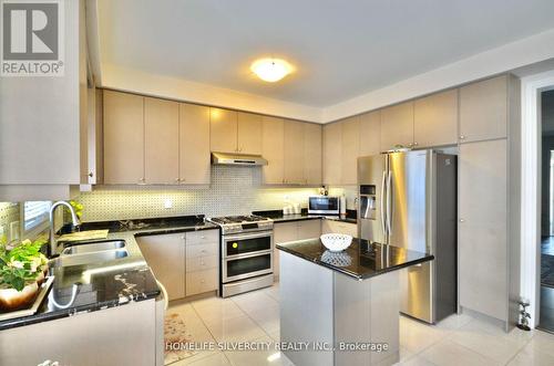 494 George Ryan Avenue, Oakville, ON - Indoor Photo Showing Kitchen With Double Sink