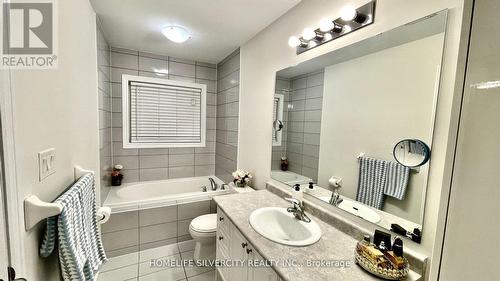 494 George Ryan Avenue, Oakville, ON - Indoor Photo Showing Bathroom
