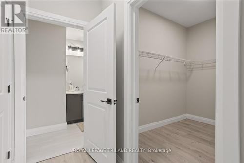 101 - 33318 Richmond Street, Lucan Biddulph (Lucan), ON 