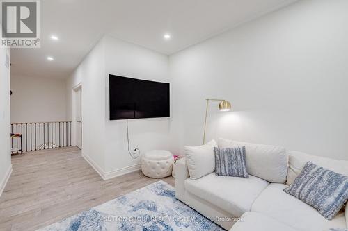 389 Humphrey Street, Hamilton, ON - Indoor