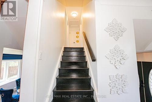 6307 Carolyn Avenue, Niagara Falls, ON - Indoor Photo Showing Other Room