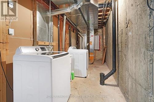 901 Ashenvale Way, Ottawa, ON - Indoor Photo Showing Laundry Room