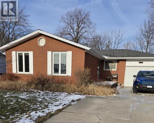 285 BRIEN AVENUE East  Essex, ON N8M 2P7