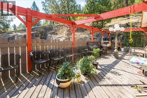 932 And 938 Columbia Avenue, Castlegar, BC 