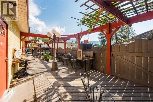 932 And 938 Columbia Avenue, Castlegar, BC 