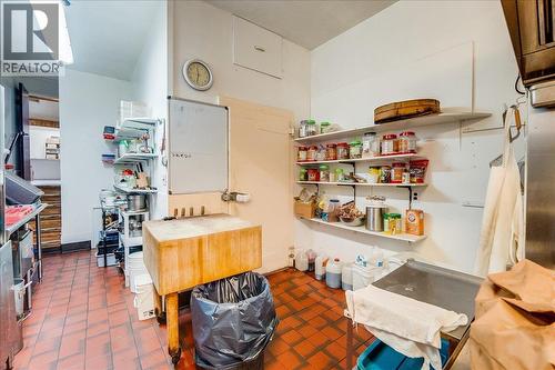 932 And 938 Columbia Avenue, Castlegar, BC 