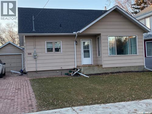 100 Third Avenue N, Yorkton, SK - Outdoor