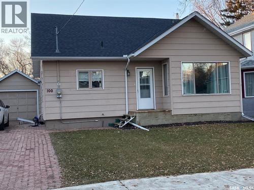 100 Third Avenue N, Yorkton, SK - Outdoor