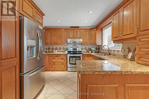 268 Mineola Road E, Mississauga, ON - Indoor Photo Showing Kitchen With Stainless Steel Kitchen With Double Sink