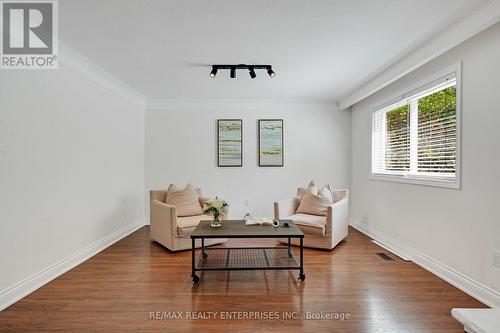 268 Mineola Road E, Mississauga, ON - Indoor